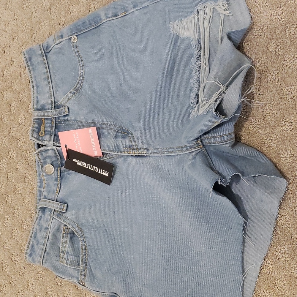 Pretty Lttle Thing denim short